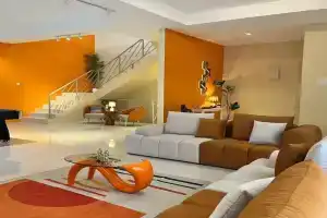 Happiness Stay 20pax Karaoke & Snooker Guest house, Ipoh