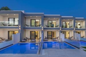 Tota Suites, Afantou