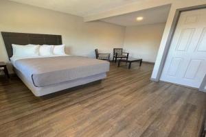 Sequoia Motel, Fresno