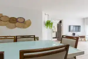 Comfortable 2BR Apt 5 Min to the Beach Apartments, Rio De Janeiro