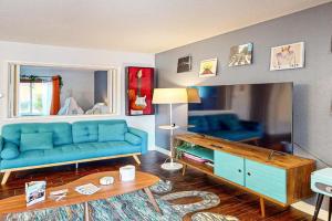Retro Coachella Apartments, Indio