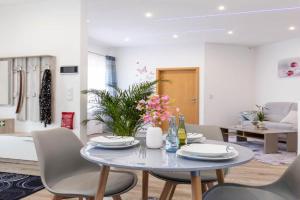 NEU I Ferienwohnung Jasmin Apartments, Andernach