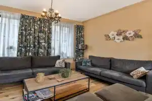 Marl home with spa, sauna in the city center Guest house, Valkenburg