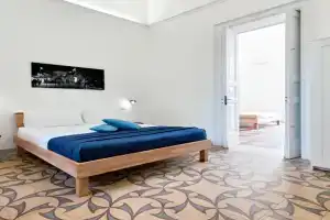 Liberty Rooms, Lecce