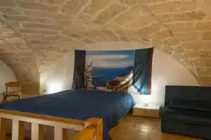 GIORGIa HOUSE, Matino