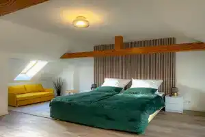 Apartment in bei Leuna mit WLAN & Terrasse, Weissenfels