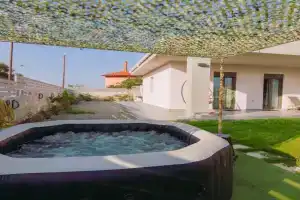 Blue Lagoon Villa, Stavros