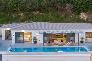 Luxury Villa Gjovana's 1, Svoronata