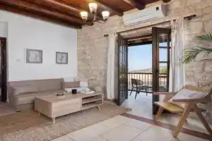 Inia Lara Suites by Nomads, Inia