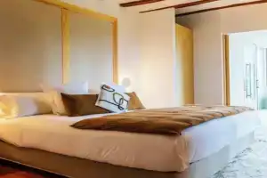 Cycladic Center Economy Rooms, Fira