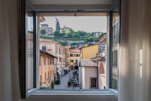 Salvia - by LoveComo Guest house, Menaggio