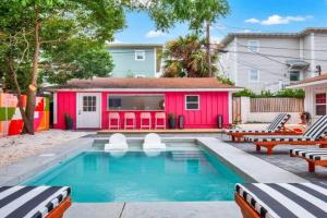 Salt Gypsy Unit B Resort Style Outdoor Space wPool, Tybee Island