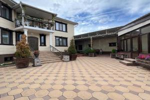 NUR Guest House, Naryn