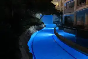 Quiet Beach Front Apart-hotel, Salou