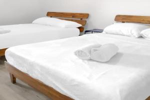 Garden Level 1BR condo, Central Luxury Suite Apartments, Wilmington