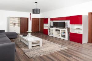 Zora's apartment, Siofok