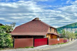 Hatinka Guest house, Yaremche