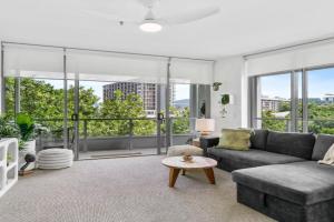 Coastal Harbour Lights I Pool, Gym & prime Location Apartments, Cairns