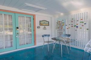2BR at Lecom Park Downtown Beaches & Ample Parking Space Apartments, Bradenton