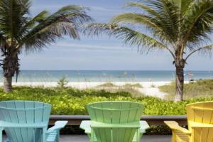 Artsea 2BR Cozy Ample Parking Near Beaches & Lecom Upstairs Apartments, Bradenton