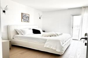 Aptments4 - real estate solutions Apartments, Olbia