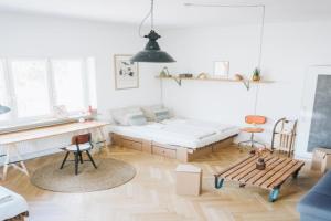 raum life - Vintage Loft - Heimkino Netflix - 2x privat Parkplätze Apartments, Straubing