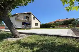 House For Stay, Pristina