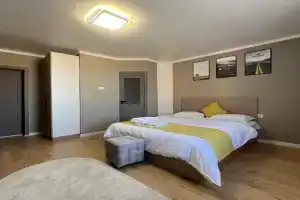 Aish hotel, Karagandy