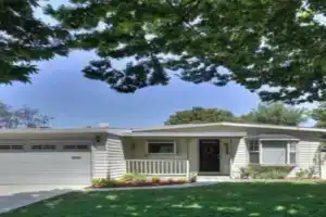Cozy House Nested Around Trees Ｃ, San Jose