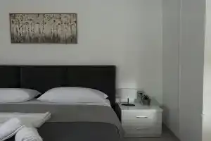 Annas home Apartments, Borsh