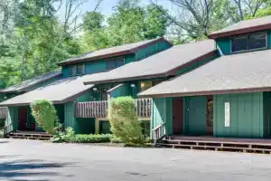 M and M Mountain Retreat in! Guest house, North Conway
