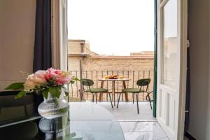 Quattro Canti 200 mt- Appartamento Salvia Apartments, Palermo