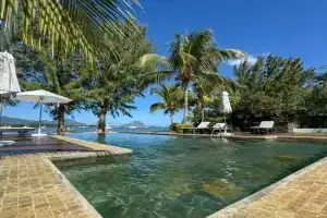 Olana Beach by Horizon Holidays Apartments, Black River