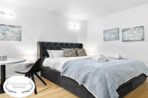 Charming City Escape Stylish CBD Suite with WiFi Mini-hotel, Adelaide