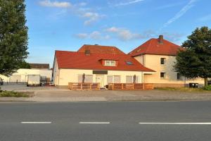 Pension & Monteurzimmer - Free Parking & 24h Check-in, Bielefeld