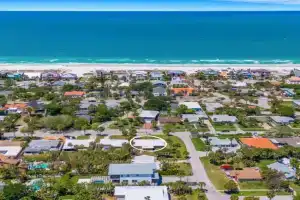 Paradise Corner - Monthly Beach Vacation Rental! Guest house, Clearwater Beach