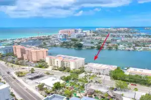 Bayway Luxury Waterfront Townhome & Pool Guest house, Clearwater Beach