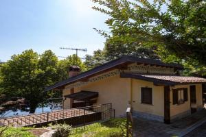 Villa con darsena-Castelletto Ticino, Castelletto sopra Ticino