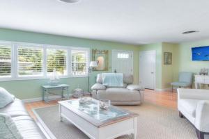 Seahorse Cottage Monthly Beach Rental, Clearwater Beach
