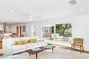 Downtown Dream- Relaxing Escape In Downtown Guest house, Pensacola