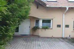 Révész Apartments, Mosonmagyarovar