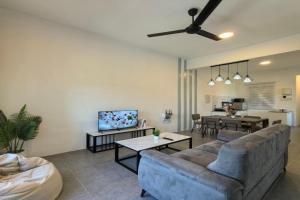 Langkawi Simfoni Lavanya Suite 01 Apartments, Kuah