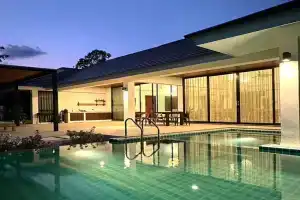 Brown Cotton Villa, Khanom