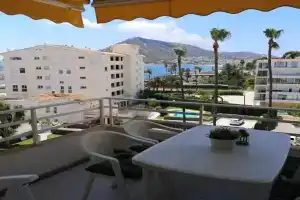 Frente al Club Naútico con piscina Apartments, Altea