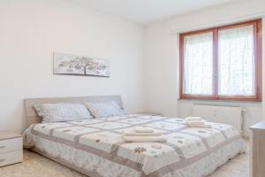 Mare e Monti a due Passi dalla Spiaggia! Ligurian Vacation Apartment, Lavagna