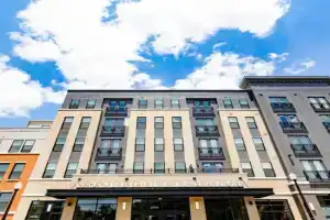 3 Stylish apartments near shops and entertainment, Cincinnati