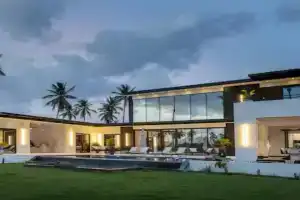 Casa black and white frente al mar, Las Galeras