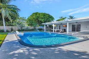Boca Beauty - Stylish Home with Pool home Guest house, Boca Raton