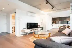 Stylish 1-bedroom with pool and Gym, Melbourne