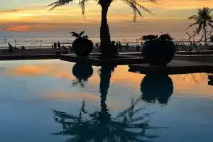 Karon Beachfront Apartment 703, Karon